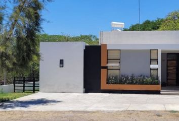 Casa en  Santa Fe, Villa De Álvarez