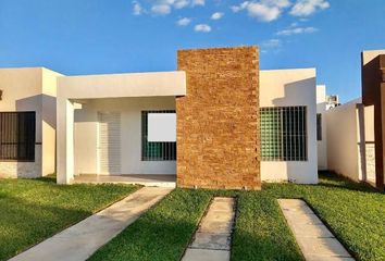 Casa en fraccionamiento en  C. 72d 522, Mérida, Yucatán, México