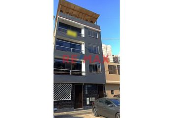 Departamento en  Calle Enrique Teniente Chocano 14, Asociación Las Palmas, Santiago De Surco, Lima, Per