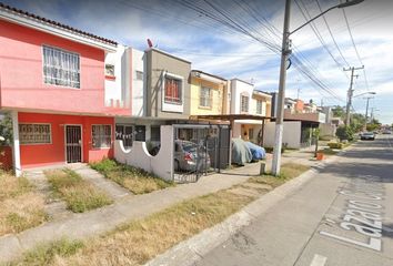 Casa en  Lázaro Cárdenas, Parques De Tesistán, Jalisco, México