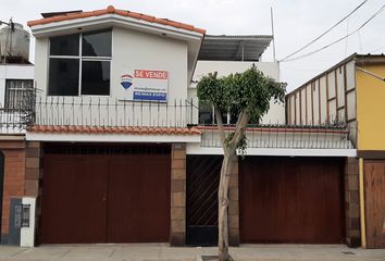 Casa en  Av. Cesar Canevaro 830, San Juan De Miraflores, Lima 15801, Perú