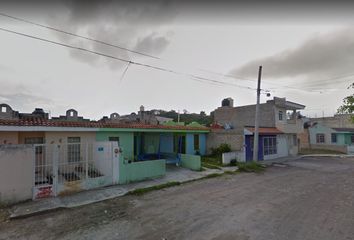 Casa en  Puerta De La Laguna, Tepic, Nayarit, México