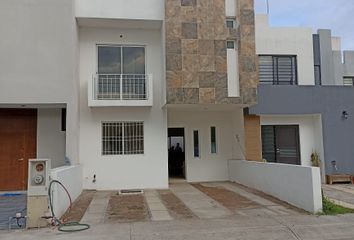 Condominio horizontal en  Horizontes Residential, Avenida Horizontes, Horizontes Residencial, Irapuato, Guanajuato, México