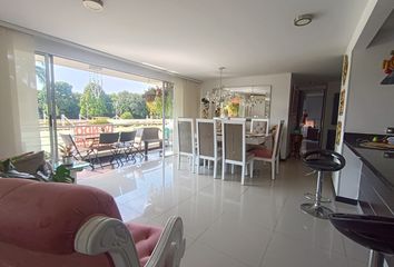 Apartamento en  Ciudad Jardín, Cali, Valle Del Cauca, Colombia