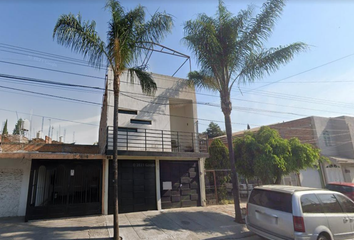 Casa en  Calle Federico Medrano, Insurgentes, Guadalajara, Jalisco, México