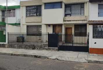 Casa en  Julio Larrea 7, Quito, Ecuador