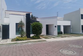 Casa en fraccionamiento en  Calle Campana De La Independencia, Horizontal El Campanario, Campreste El Campanario, San Andrés Cholula, Puebla, 72775, Mex
