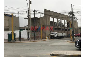 Terreno en  Av. La Molina 28, Lima, Perú