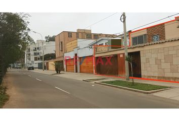 Casa en  Jirón Los Brigadieres 1058, Lima, Perú
