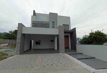 Casa en  Valle De Cristal, Monterrey