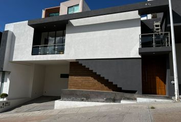 Casa en fraccionamiento en  Avenida Alfredo Zalce, Fraccionamiento México, Morelia, Michoacán De Ocampo, 58254, Mex