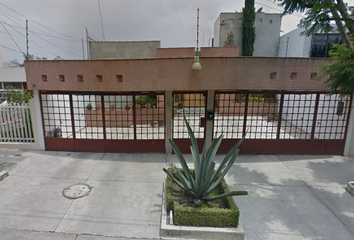 Casa en  Calle J. J. Fernández De Lizardi 174-mz 025, Mz 025, Ciudad Satélite, Naucalpan De Juárez, Estado De México, México