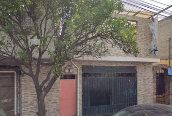 Casa en  Fortino Rocha 4, Mz 037, El Rosario, 54070 Ciudad De México, Méx., México