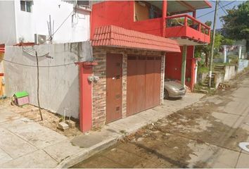 Casa en  Copán, Jardines De California, Coatzacoalcos, Veracruz, México