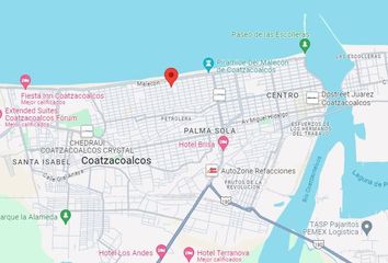 Casa en  Avenida Juventino Rosas, Puerto Mexico, Coatzacoalcos, Veracruz, México