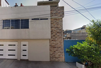 Casa en  Ombules 173, Mz 008, La Perla, Ciudad Nezahualcóyotl, Estado De México, México