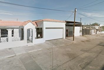Casa en  Avenida Marmoleros, Industrial, Mexicali, Baja California, México