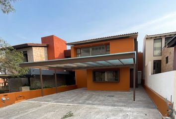 Casa en fraccionamiento en  Campo De Golf Altozano, Avenida Montaña Monarca, Morelia, Michoacán, México