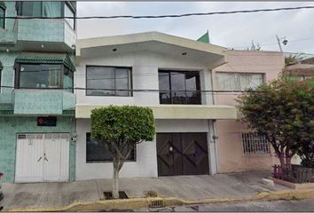 Casa en  Teniente Roberto Gómez Moreno 317, Escuadrón 201, Ciudad De México, Cdmx, México