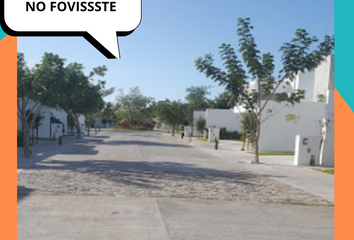 Casa en fraccionamiento en  Motul - Merida, Cholul, Yucatán, México