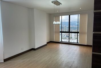 Apartamento en  Pinares, Comuna Oriente, Pereira, Risaralda, Colombia