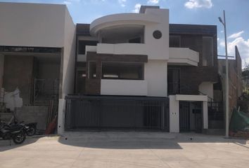 Casa en fraccionamiento en  Zanda, Boulevard Zanda, Renovación, México, Guanajuato, México
