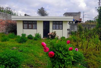 Casa en  Cutuglahua, Ecuador