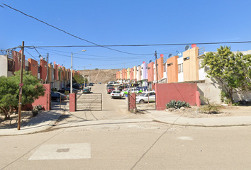 Casa en fraccionamiento en  Fraccionamiento Los Valles Tijuana B.c, Valle De México, Valle Vista 1ra Sección, Tijuana, Baja California, México