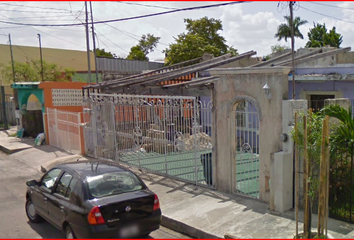 Casa en  Calle 163, Emiliano Zapata Sur Iii, Mérida, Yucatán, México