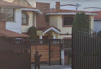 Casa en  Calle Leona Vicario 912, Mz 039, San Francisco, Metepec, Estado De México, México