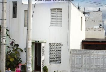 Casa en  Calle E10b, Calderón, Quito, Ecu