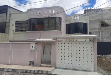 Casa en  Colegio La Salle, Ecuador, Conocoto, Quito, Ecuador