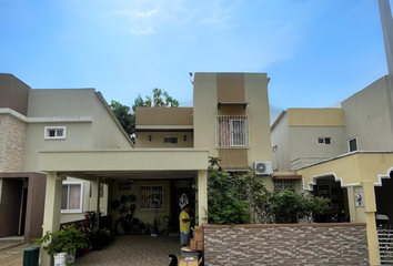 Casa en  Urbanización Ciudad Olimpo Etapa2, Guayaquil, Ecuador