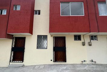 Casa en  Avenida Geovanni Calles Lascano, Calderón, Quito, Ecu