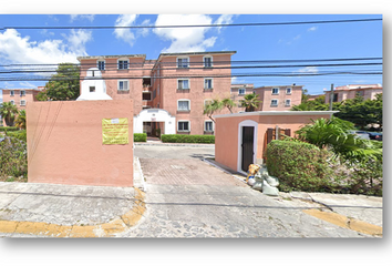 Casa en  Residencial California, Av. La Luna Sm 46, California, Cancún, Quintana Roo, México