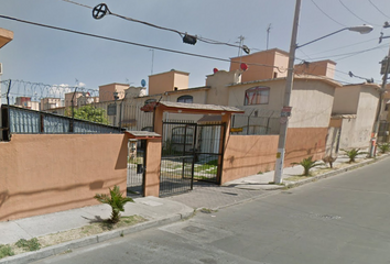 Casa en fraccionamiento en  Unidad San Buenaventura, 56536 San Buenaventura, Méx., México