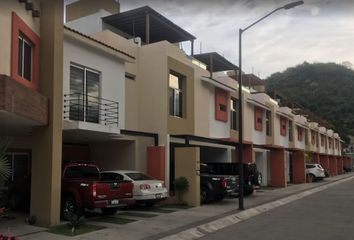 Casa en  Las Cumbres, El Ocho, Tepic, Nayarit, México