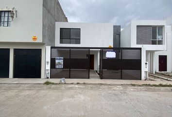 Casa en  Estacionamiento, Calle Valentín Amador, Ejido Centzontle, San Luis Potosí, 78400, Mex