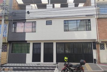 Casa en  Calle 51 Sur #80a - 78, Bogotá, Colombia