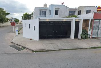 Casa en  Calle 81 634, Fracc Paseos De Opichen, Mérida, Yucatán, México