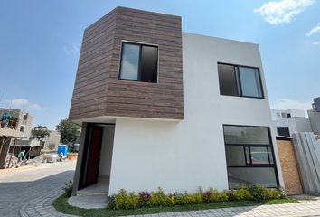 Casa en  Calle La Cañada 4-4, Nuevo León, Cuautlancingo, Puebla, 72706, Mex