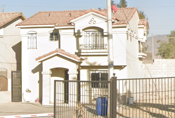 Casa en fraccionamiento en  Privada Villar, Quinta Residencial Montecarlo, Tijuana, Baja California, 22203, Mex