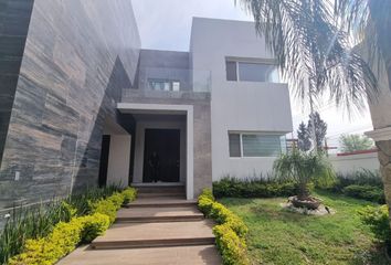 Casa en  Privada Villa Murano, Los Cristales, Monterrey, Nuevo León, 64985, Mex