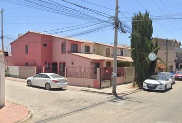 Casa en  Calle Huerta 248, Vista Hermosa, Ensenada, Baja California, México