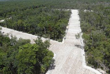 Lote de Terreno en  Chetumal, Cancún, Quintana Roo, México