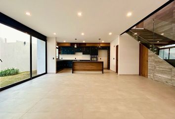 Casa en condominio en  Av. Biznaga, Zibatá, Querétaro, México