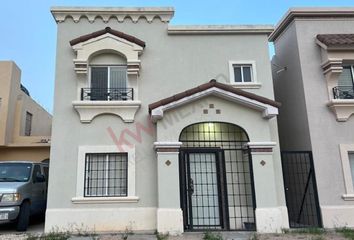Casa en fraccionamiento en  Campos Elíseos, Juárez, Chihuahua