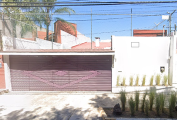 Casa en  Calle León Tolstoi, Vallarta Universidad, Zapopan, Jalisco, México