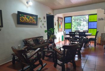 Casa en  Av. Circunvalar, Neiva, Huila, Colombia