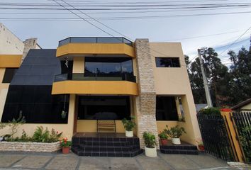 Casa en  Ambato, Ecuador